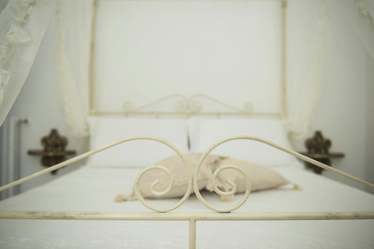 Dimora Cappuccini Guest House Чистерніно Екстер'єр фото
