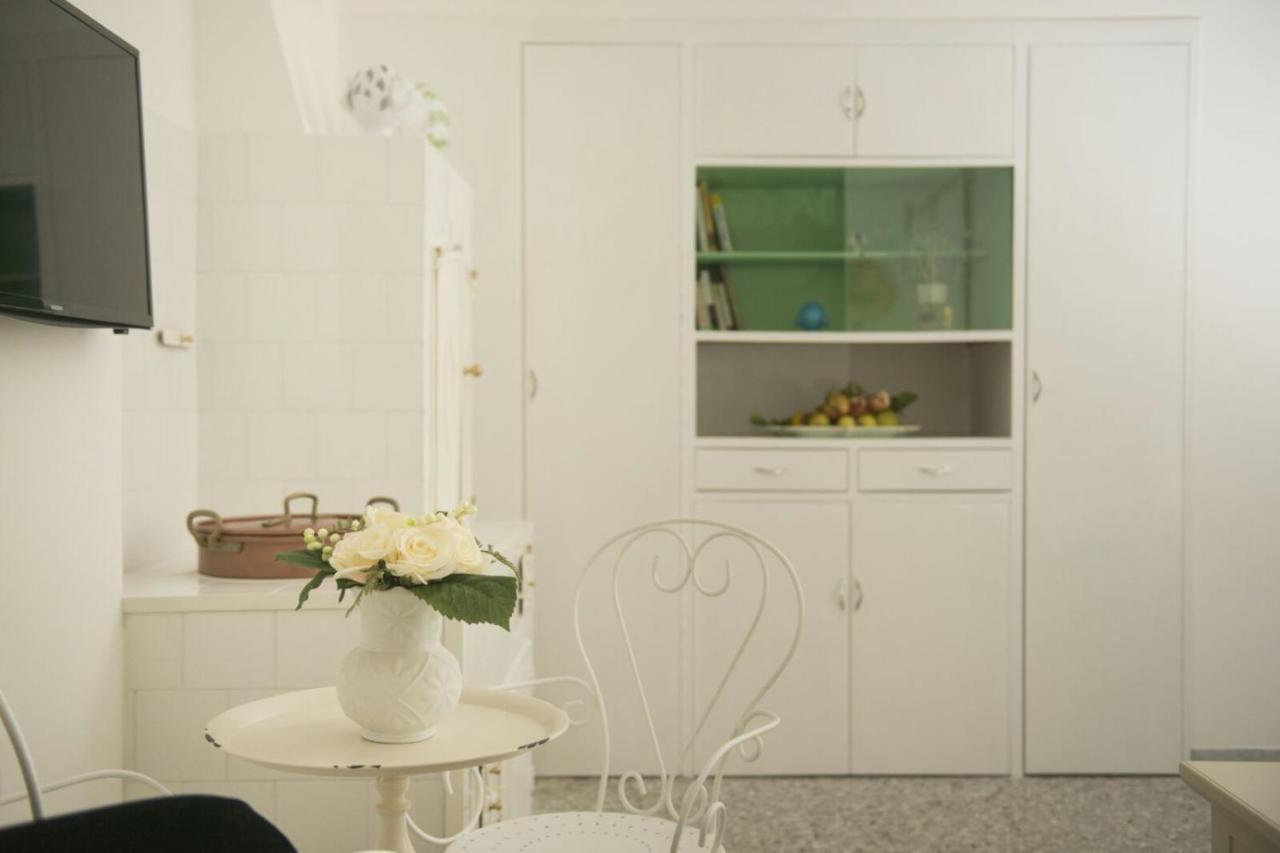 Dimora Cappuccini Guest House Чистерніно Екстер'єр фото
