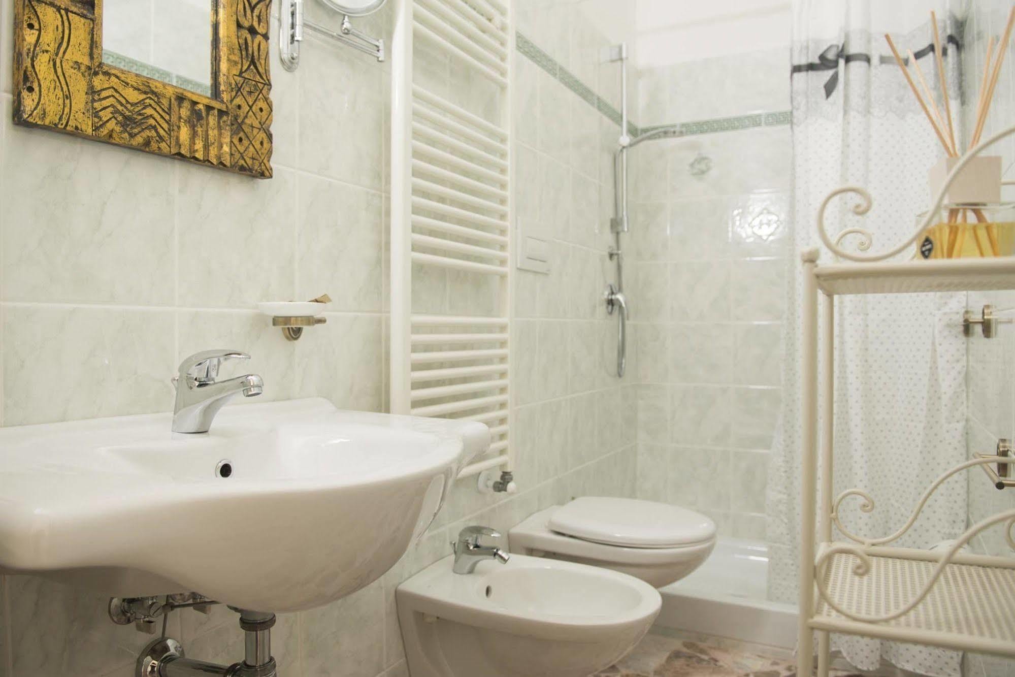 Dimora Cappuccini Guest House Чистерніно Екстер'єр фото
