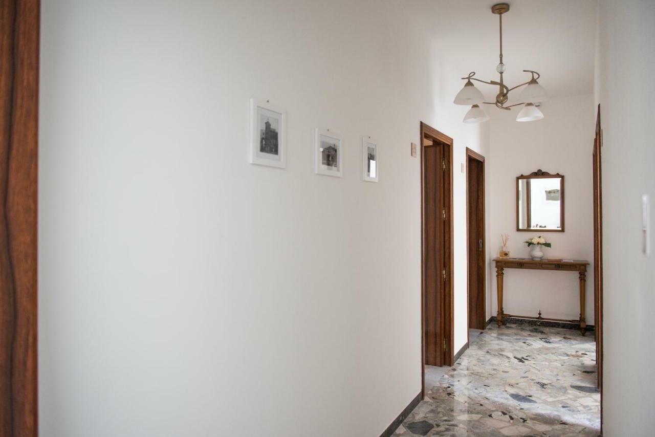 Dimora Cappuccini Guest House Чистерніно Екстер'єр фото